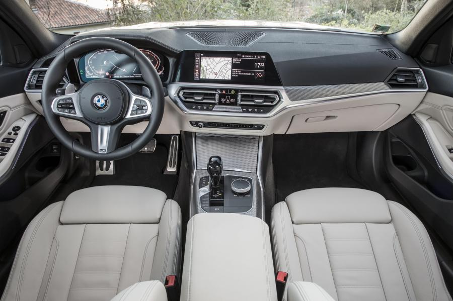 Торпедо BMW 320d M Sport xDrive (G20) 2019 года  (WW) (фото 21 из 40)